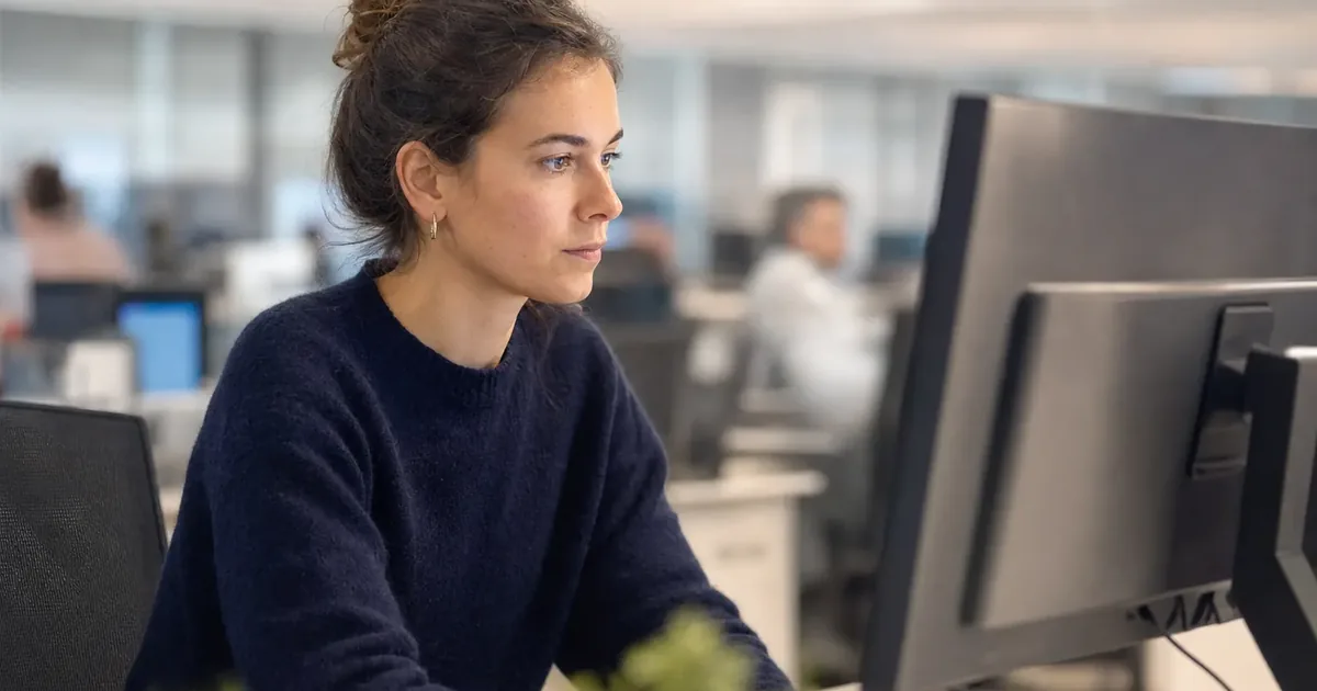 Comparatif outils GEO 2026 : Profound vs Semrush vs Analyzeo