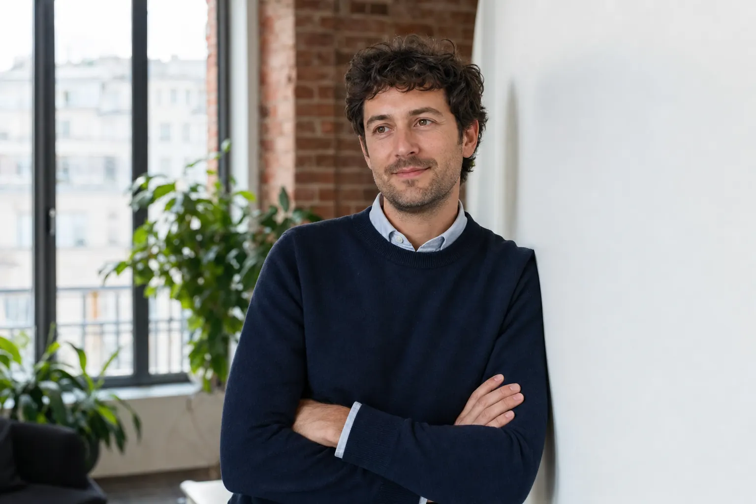 Interface ChatGPT montrant une comparaison de logiciels SaaS B2B avec citations de sources